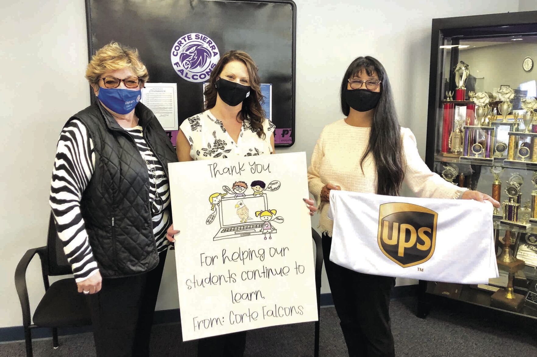 Corte Sierra Elementary School Principal Tanya Rotteger and Colleen Dellolio-Coons of UPP